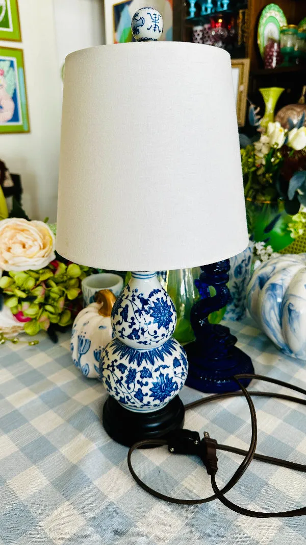 Vintage Gourd Shaped Lamp-Chinoiserie